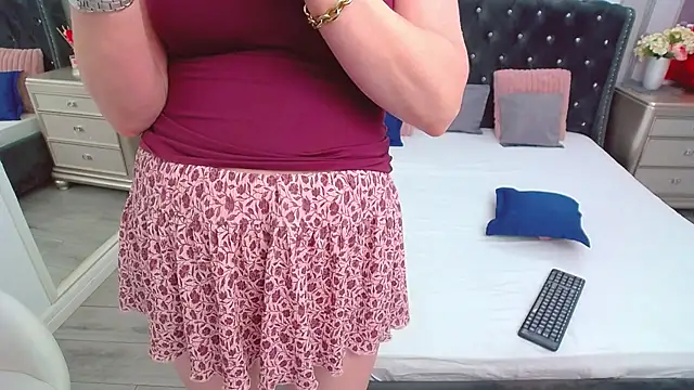SuzzySun Live XXX-chat