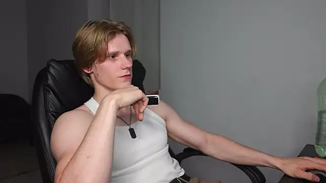 Show modela Ben_Kane na web-kameri