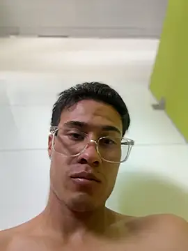 TavoHot_ Chat XXX in diretta