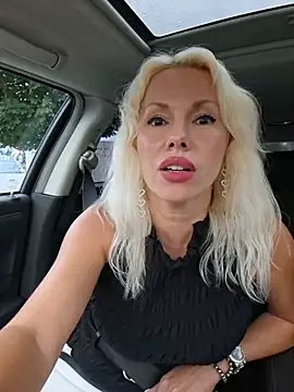 Show modela Mazlik27 na web-kameri