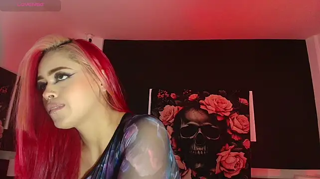 EvaaFoxxy1 – Live XXX-chat