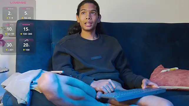 maxi_max0n Live XXX chat