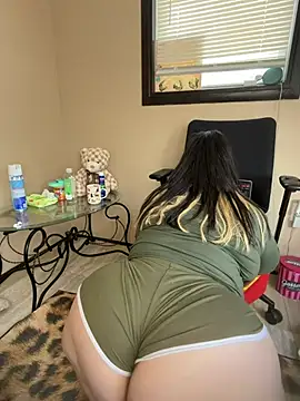 Chatroom XXX en direct de Tillymarie