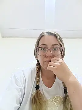 Czat XXX na żywo – miss_hanna07
