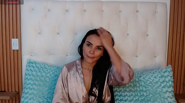 GreciaEvanss' Live XXX Chat