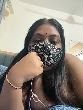 Hornyswati Live XXX Chat