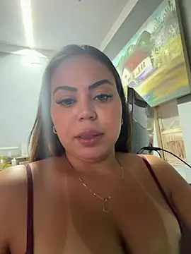 lariic Live XXX-Chat