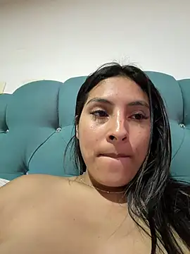 Pertunjukan Kamera Web Cami_Leon2