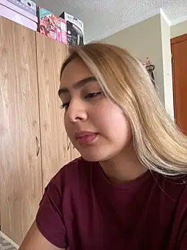 Chat XXX ao vivo de Miabonnett_