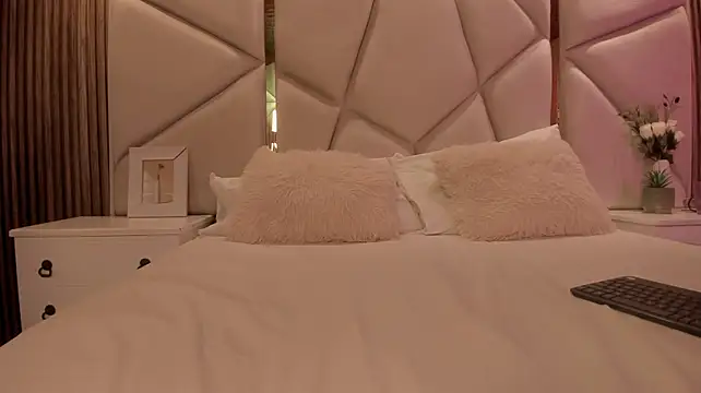 Онлайн чат XXX chloe_larson