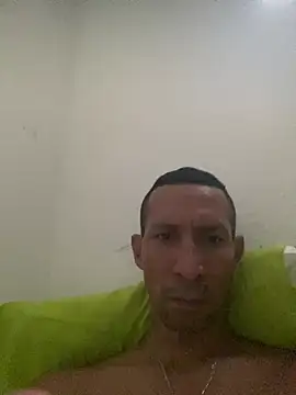 michael_close26 élő XXX-chatje