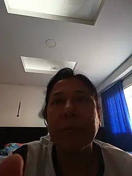 Avril_xxx's Live XXX Chat