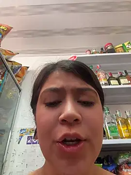 emilyjohansonのウェブカメラショー