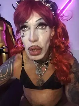 Show Webcam de LILITHMADAME
