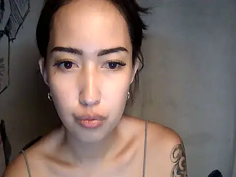 צ'אט XXX בשידור חי של XXnaughty_08XX