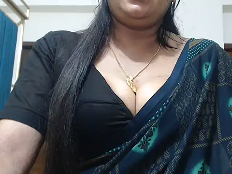 Maisa-130 라이브 XXX 채팅