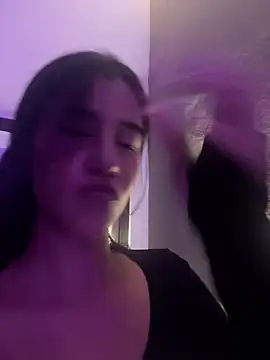 lunna_celeste Adlı Modelin Canlı XXX Sohbeti
