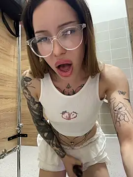 babydolll Webcam show