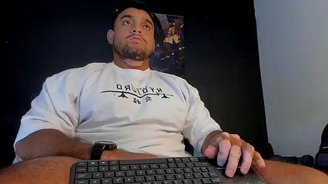 Big_furry_bear13's Live XXX Chat