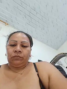 Dirty_Foxx5's Live XXX Chat