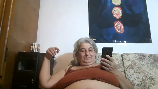 Chat +18 de ExquisiteMature ao vivo