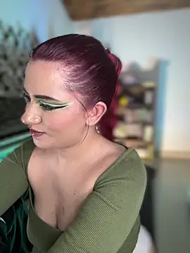 Czat XXX na żywo – NikkiNix