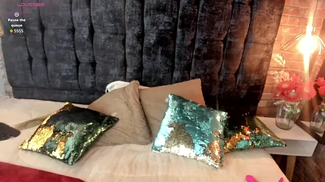 Issa_Milf__ Live XXX Chat