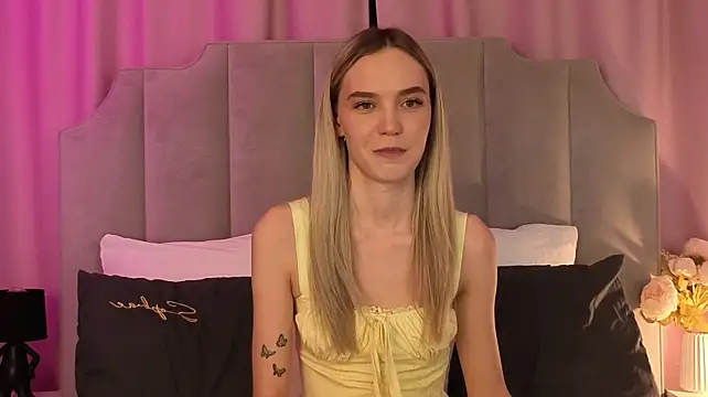 NikkiRyx's Live XXX Chat