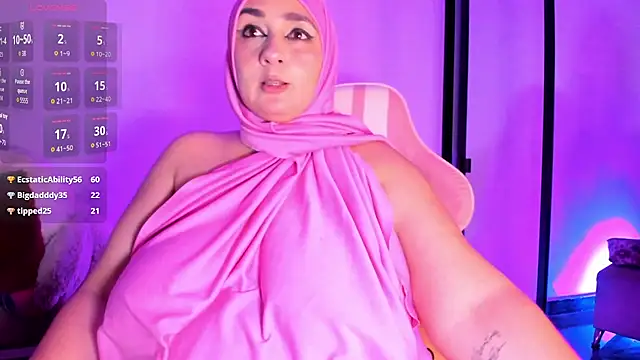 แชท XXX สดของ HijabiMilff