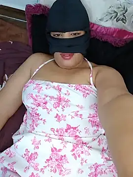 عرض كام Mahira-22