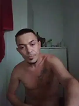 Toledoooo21cm: διαδικτυακό σόου στην κάμερα