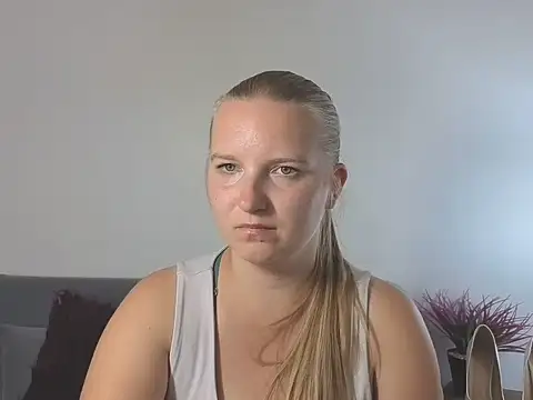 RoseTeacherX's Live XXX Chat
