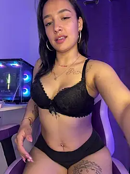 Kayle_11's Live XXX Chat