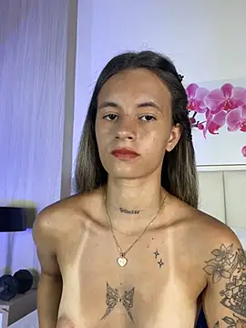 دردشة JuliaColemann الجنسية المباشرة