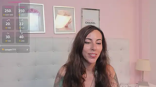 HollyBloom_'s Live XXX Chat
