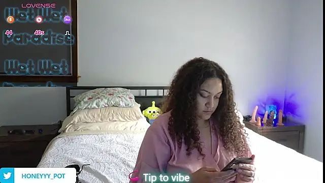 Chat XXX en directo de honeeyyy_pot
