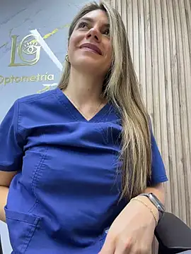 Show de alicee16 na webcam