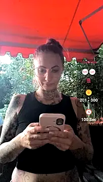 XXX chat uživo modela Devils-Akita