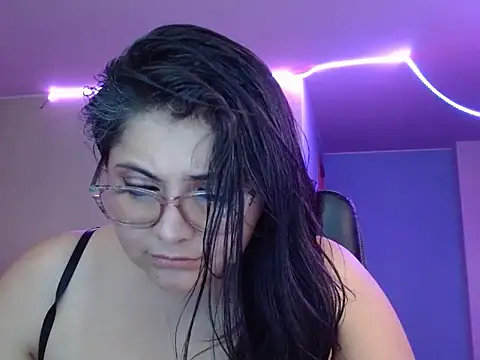 Chat XXX en directo de Mafe_Taylor