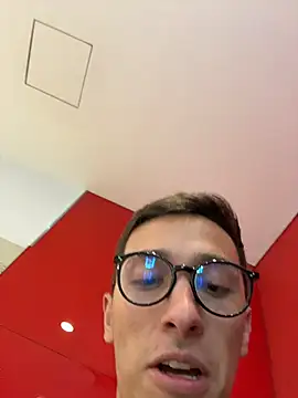 دردشة Thiago_Jones1 الجنسية المباشرة