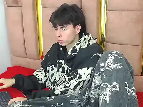 MICHAEL_HONEY: онлайн-секс-чат