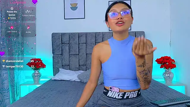 Soffia_Konig_ Live XXX Chat