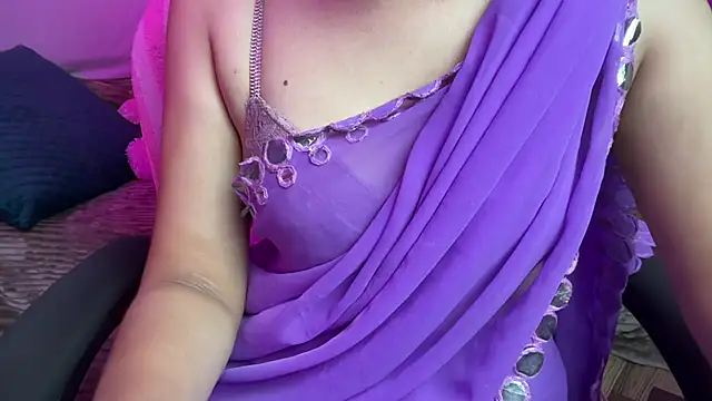 צ'אט XXX בשידור חי של QueenAngelena