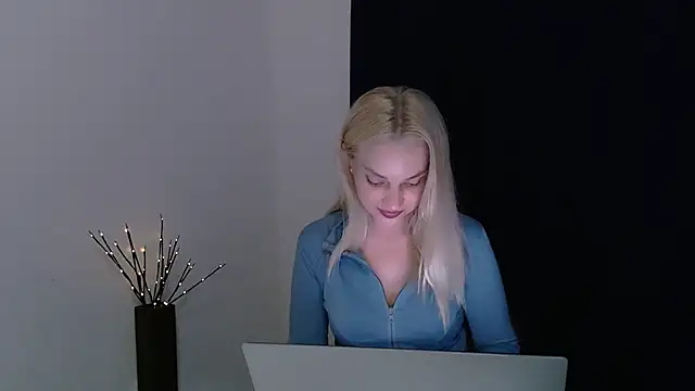 Lia_noo_regrets লাইভ XXX চ্যাট