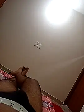 צ'אט XXX בשידור חי של fuckathome23