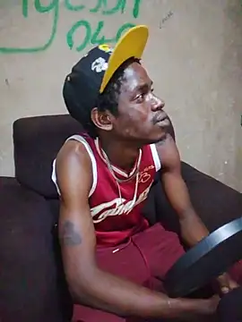 Demon254_ live XXX chat