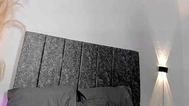 May_Thompson Live XXX Chat