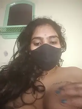 Cute-girlyy Live XXX Chat