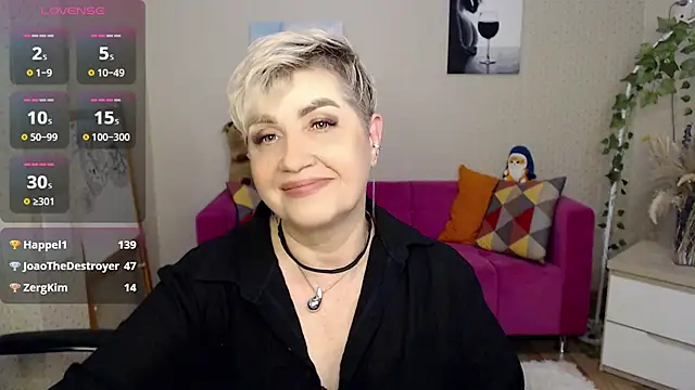 sexy_milffa's Webcam Show