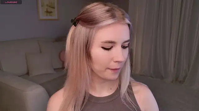 heycassie XXX чат на живо